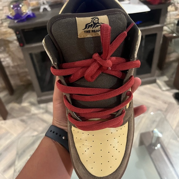 WL Reaper “Chainsaw” dunks